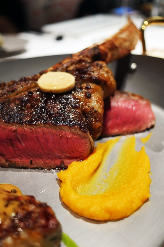 alexanders-steakhouse2