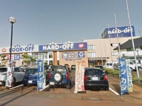 ハードオフの本社「ハードオフ･ブックオフ新発田店」（C）Google