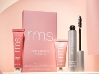 rms beautyから、目もとと唇を彩るホリデー限定キット「Clean &#038; Bright Kit」発売