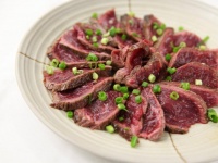 ダチョウ肉を食べつくす