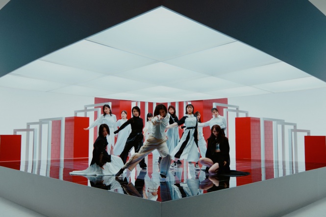 秋元康 総合プロデュース 新アイドルグループ『WHITE SCORPION』 デビュー曲「眼差しSniper」MVを公開! 2nd配信シングル「コヨーテが鳴いている」1/7にリリース決定!!
