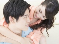 秘訣は？　結婚して子どもができても「愛され女子」でいる人の特徴10