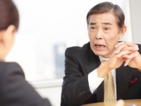 マジで呪ってやる……！　女性がウザイと思っている上司の特徴5つ
