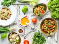 妹をいじめた息子に、30日間ヴィーカン食生活を命じた父親に非難が集まる