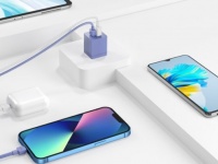 シンプルでおしゃれ。スタイリッシュな充電器でデスク周りを彩って