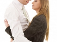 あなたの会社にも？　「社内不倫」に周囲が気付くキッカケとは？