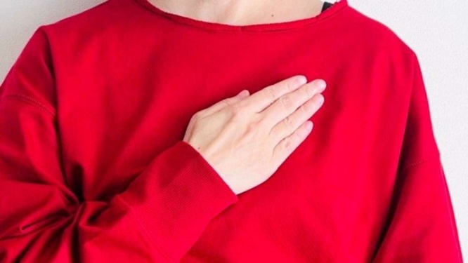 ほかの乗客との会話の中で...(画像はphotoAC)