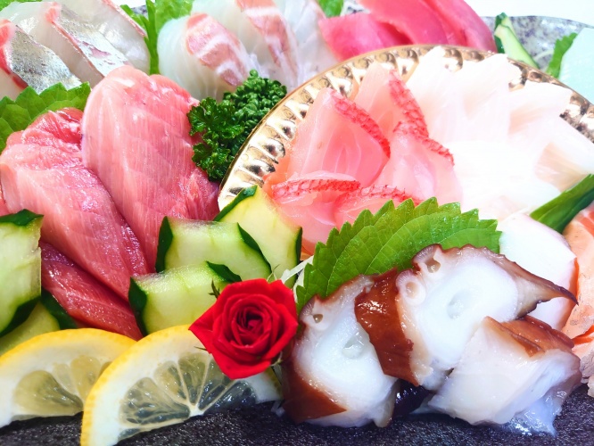 【日本料理店】で食事した『17人発症・5人入院』　「O157」集団食中毒　9人は医療機関受診