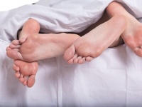 知らない人とエッチしてる夢？！エッチな夢に隠された深層心理とは