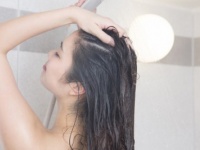 意外に多い……？　○○％の女子がお風呂に入らないで出勤「ある」と回答！