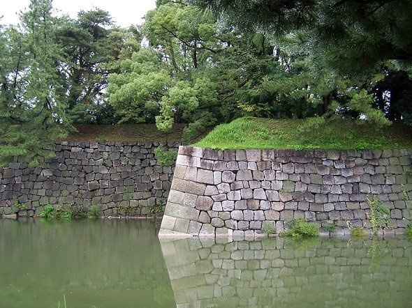 二条城外掘（David Turnerさん撮影、Wikimedia Commonsより）
