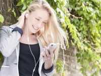 忙しい男性が思わずキュンとなる必殺LINEテクニック4つ