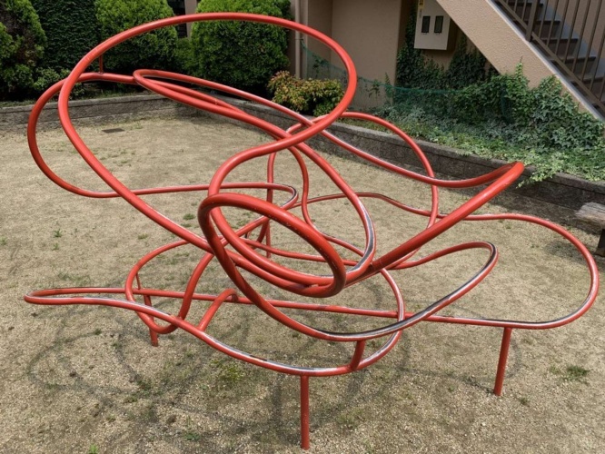 アート作品ではなく、遊具です(画像は＠46_mj315さんのツイートより)