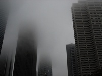霧の東京。写真はイメージです（midorisyuさん撮影,Flickrより）
