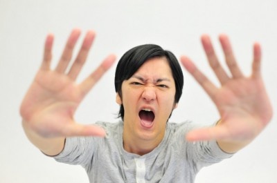 うぜぇ女だなっ！　男性に重いと思われる愛情表現・6パターン