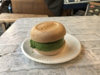 抹茶アイスもなか
