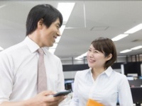 ルックスじゃない！　男性が職場の女性に思わず胸キュンした瞬間