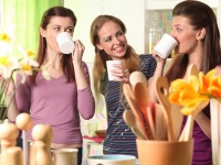 ヤバッ気をつけよう！独女だらけの飲み会で出してはいけないNG話題