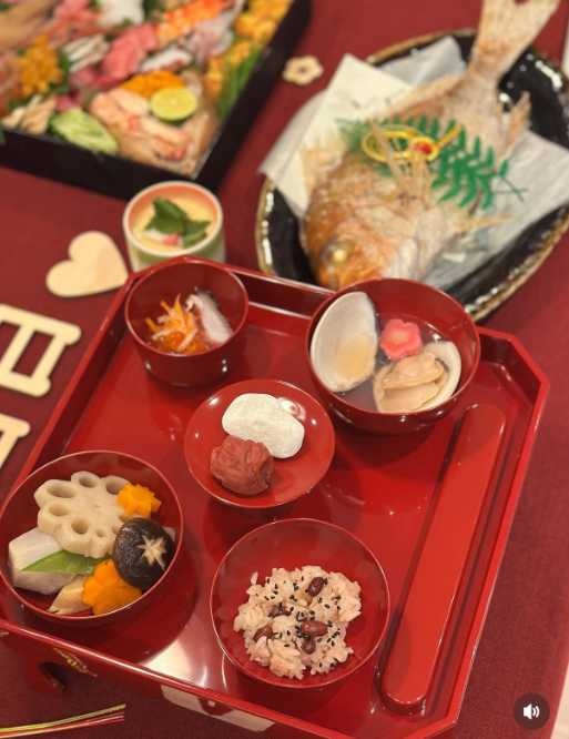 Instagram:大政絢(@aya_omasa_official)より