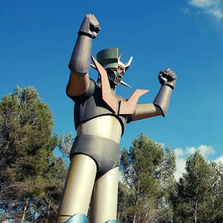 スペインのマジンガーZ像
