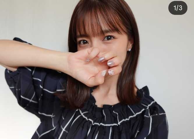 Instagram:真野恵里菜(@erinamano_official)より