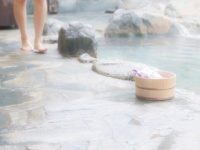 ギャーっ不潔！　温泉で女性が気になる他人のマナー6選