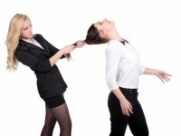 こっ、怖ぇーーー!!　思わずぞっとした「女同士の足の引っ張り合い」エピソード12