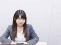 働く女子に聞いた！　会議やプレゼン直前、緊張をほぐすためにやっているコト4選