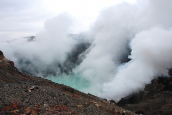 阿蘇山。写真はイメージです（Dal Luさん撮影,Flickrより）