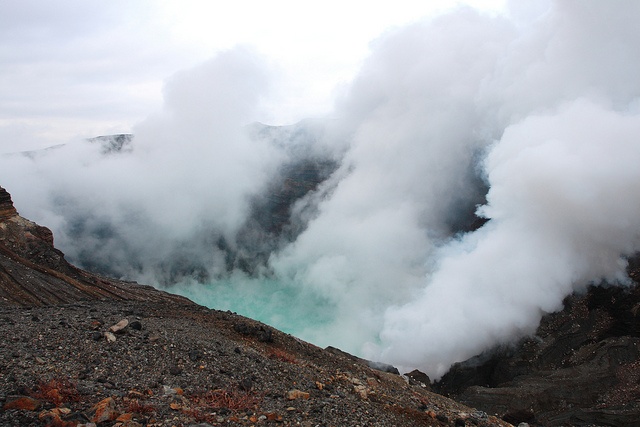 阿蘇山。写真はイメージです（Dal Luさん撮影,Flickrより）