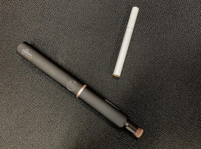 確かに、紙巻と比べるとちょっと無機質な印象を受けるかも