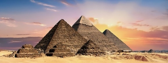 pyramids-2371501_640_e