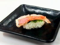 天然炙り金目鯛1貫（180円）（Jタウンネット大阪撮影）