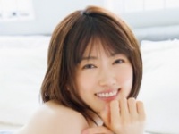 樋口日奈⒞光文社／週刊FLASH 写真◎菊地泰久(vale.)
