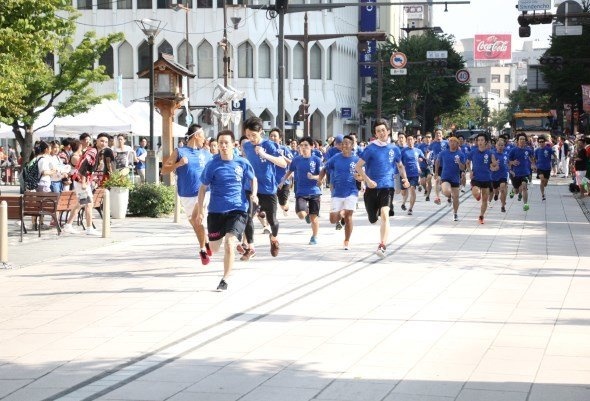 「びんずる男選び」（画像提供：長野びんずる実行委員会事務局）