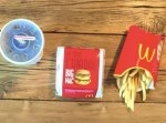 驚愕のクオリティ！　ビッグマックの容器を使って写真撮影する裏ワザ！