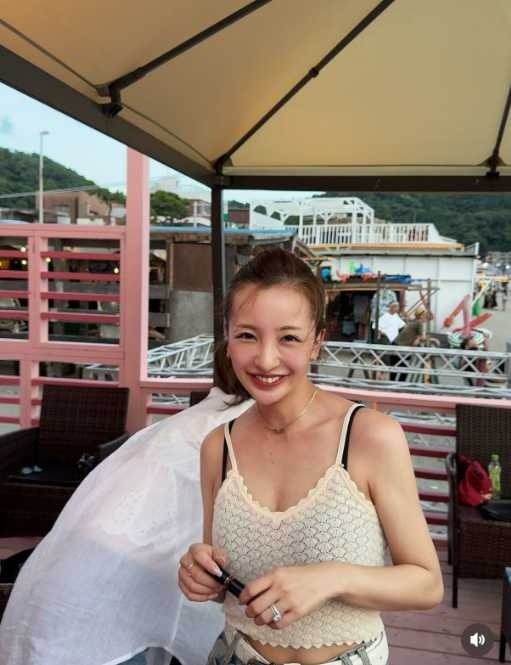 Instagram:板野友美(@tomo.i_0703)より