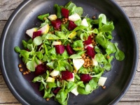 とりあえず「サラダ」...ちょっと待った！