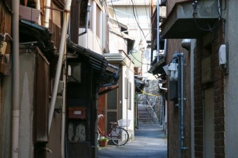 自治会に入会しなかったら、村八分...？（画像はイメージ）