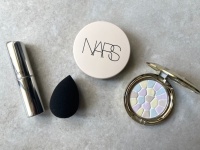 汗や皮脂でドロドロに……。マスク時に気になるベースメイクの崩れを解決する方法