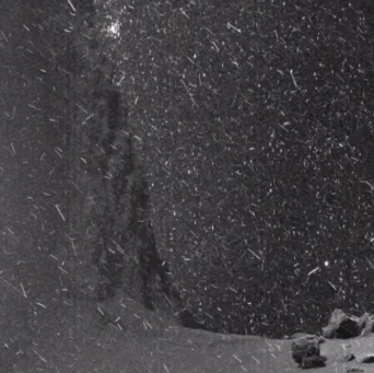 探査機ロゼッタが記録したチュリュモフ・ゲラシメンコ彗星の異界っぷりがすごい！
