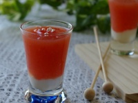 【トマト嫌いのためのレシピ】豪快に混ぜてゴクゴク飲もう♪トマトと林檎のゼリードリンク