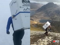 冷蔵庫を背負って最高峰の登山に挑戦。心に病気を抱える人々を励ますためのチャリティー活動