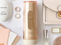 コンパクトでおしゃれ。いつも持ち運べる、磨かないオーラルケア発売