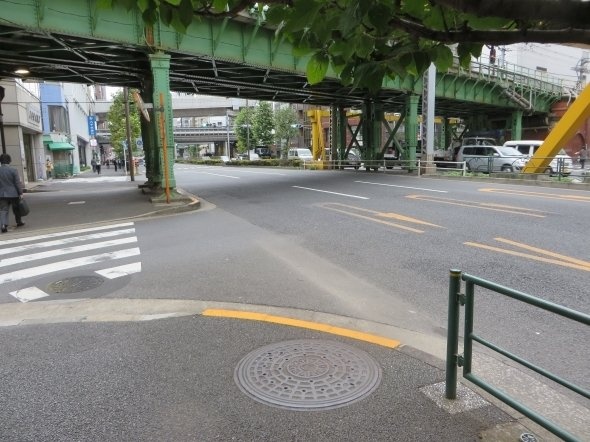 近づいてみないとわからない