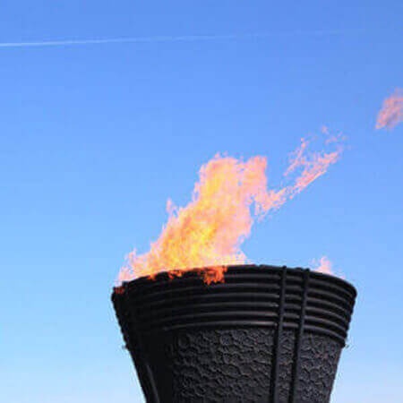 小山田圭吾に続いて絵本作家のぶみ氏が辞退！「で、ラスボスは誰？」の声