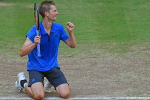 地元ドイツ対決 32歳マイヤーが19歳ズベレフを倒し優勝 ゲリー ウェバー オープン 1ページ目 デイリーニュースオンライン