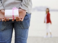 男性のみなさん気をつけてー！　実は女性がありがた迷惑に感じている恋人の気使い4つ