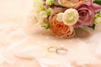 結婚に踏み切れない草食男子の背中を押す「逆プロポーズ」の方法とは