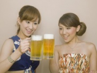 【男性の本音】合コンに来たら気を遣ってしまう女性の特徴4つ